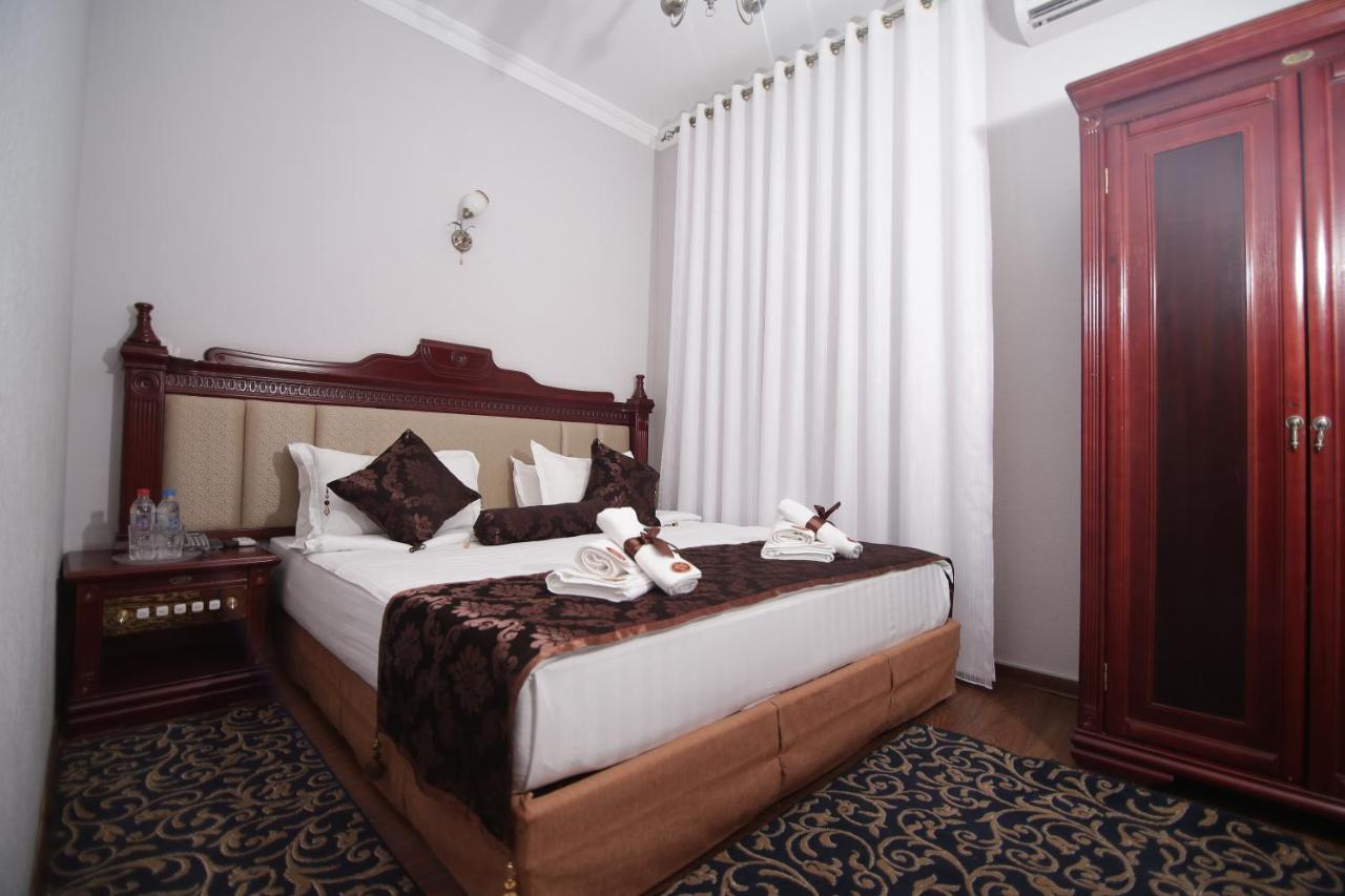Khujand Deluxe Hotel Exterior photo